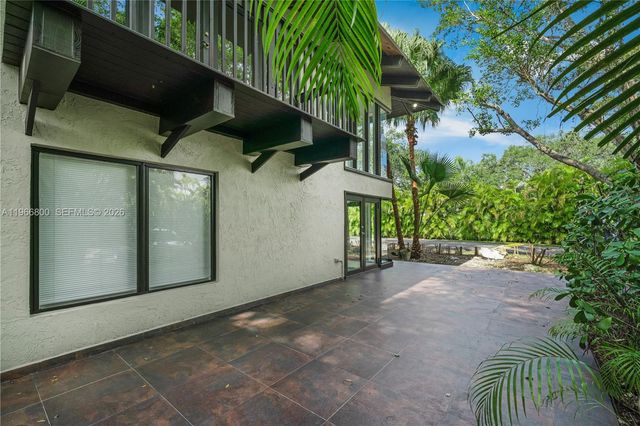 6500 SW 54th Ln, South Miami, FL 33155