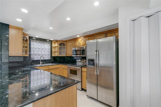 6500 SW 54th Ln, South Miami, FL 33155