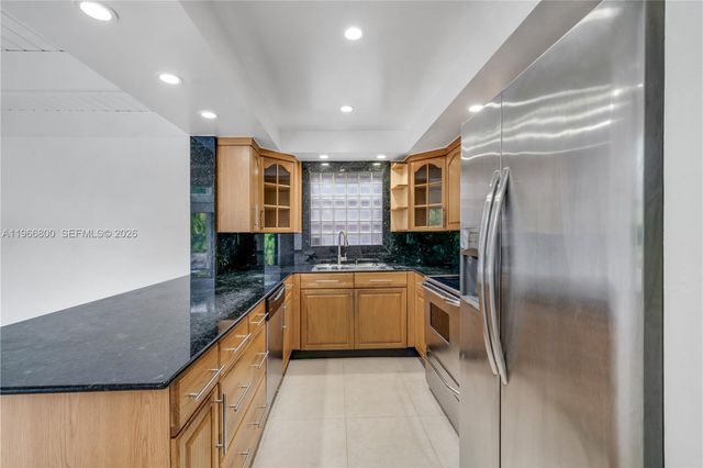 6500 SW 54th Ln, South Miami, FL 33155