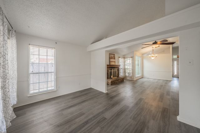 4631 Essex Drive, Grand Prairie, TX 75052