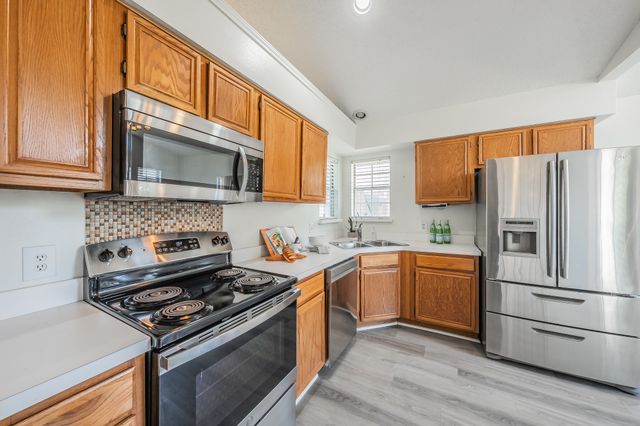 4631 Essex Drive, Grand Prairie, TX 75052