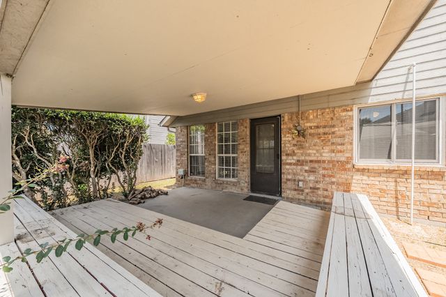 4631 Essex Drive, Grand Prairie, TX 75052