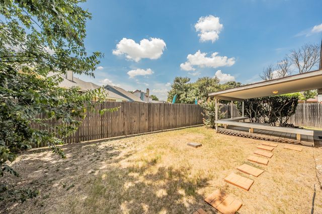 4631 Essex Drive, Grand Prairie, TX 75052