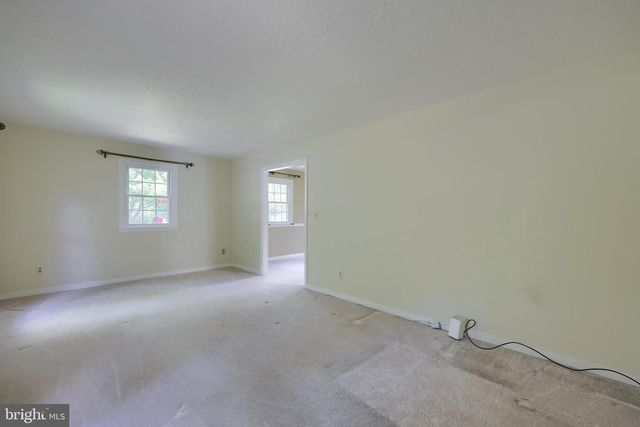 2105 SOUTHBROOK DR, York, PA 17403