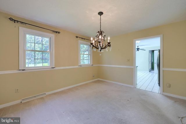 2105 SOUTHBROOK DR, York, PA 17403