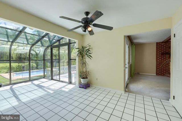 2105 SOUTHBROOK DR, York, PA 17403