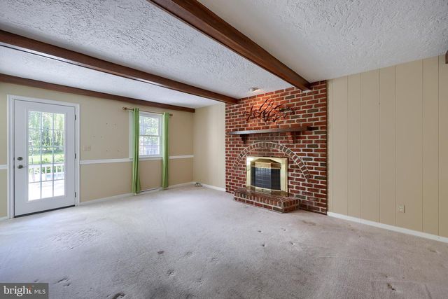 2105 SOUTHBROOK DR, York, PA 17403