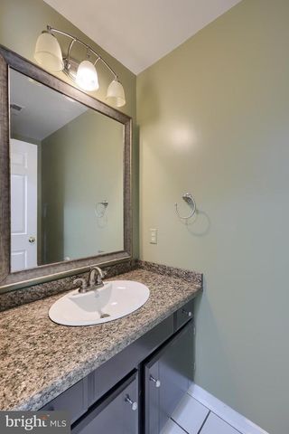 2105 SOUTHBROOK DR, York, PA 17403