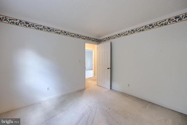2105 SOUTHBROOK DR, York, PA 17403
