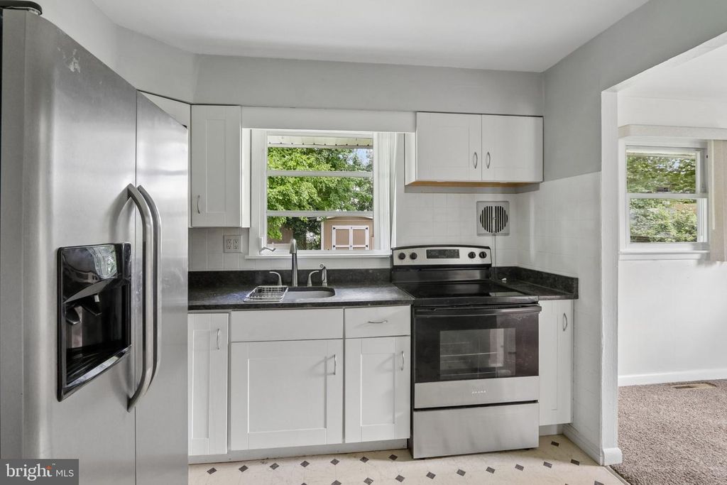 136 CRESSMONT AVE, BLACKWOOD, NJ 08012 — photo 3