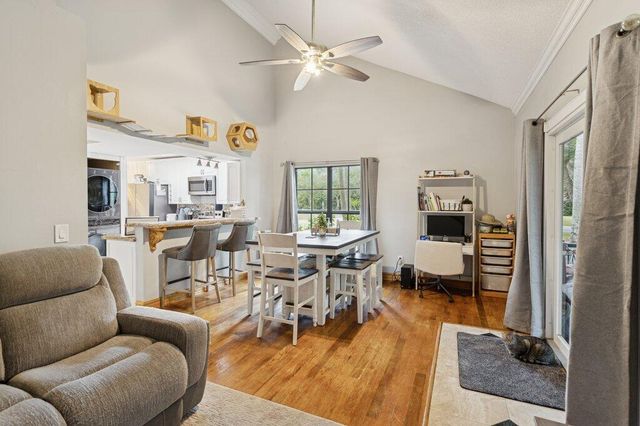 10272 Hidden Springs Court, Boca Raton, FL 33498