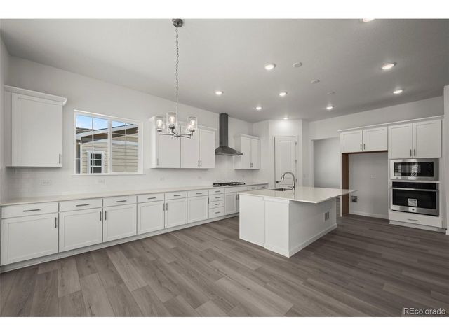 3789 Emerald Shore Cir, Loveland, CO 80538