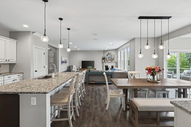 11138 Stillwater Lane, Woodbury, MN 55129