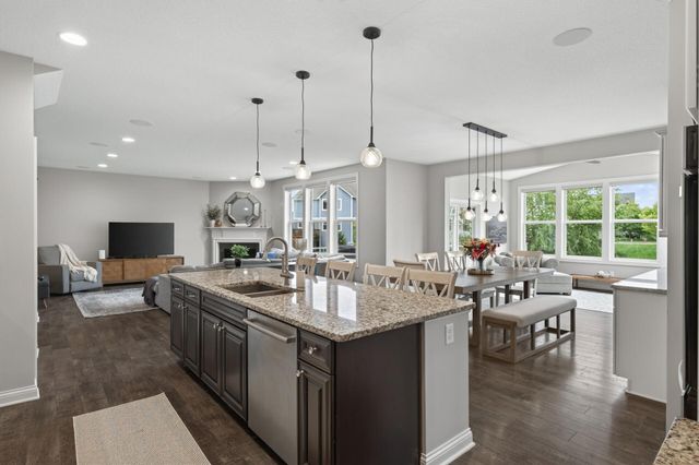 11138 Stillwater Lane, Woodbury, MN 55129