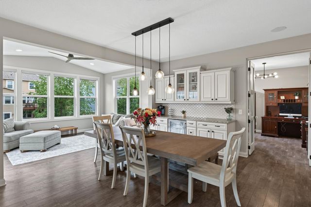 11138 Stillwater Lane, Woodbury, MN 55129