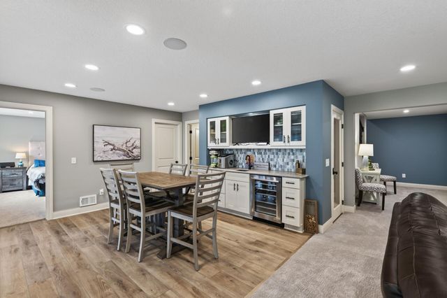 11138 Stillwater Lane, Woodbury, MN 55129