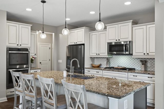 11138 Stillwater Lane, Woodbury, MN 55129