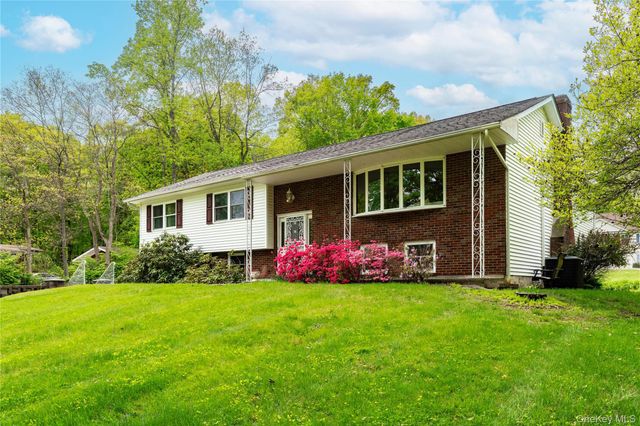 323 Freetown Highway, Wallkill, NY 12589