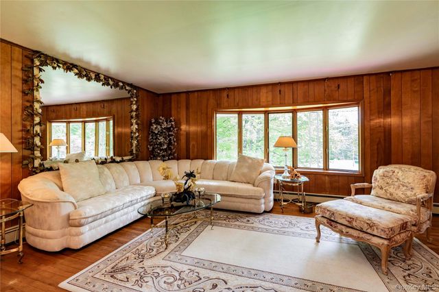 323 Freetown Highway, Wallkill, NY 12589