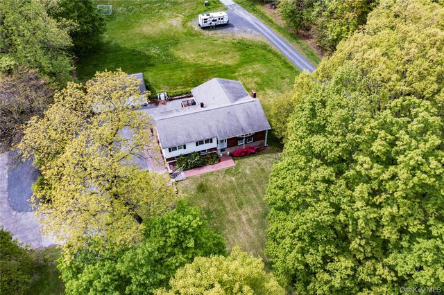 323 Freetown Highway, Wallkill, NY 12589