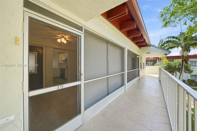 860 SE 6 Avenue 311, Deerfield Beach, FL 33441