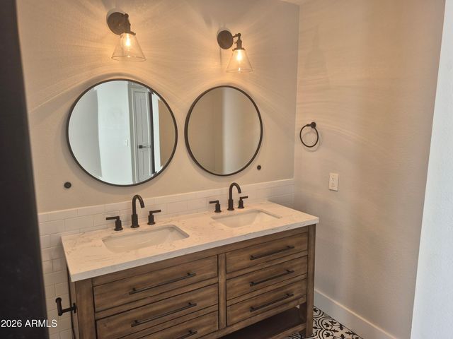 21 N PUEBLO Street, Gilbert, AZ 85233