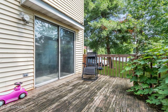 429 Rose Court, Lakewood, NJ 08701