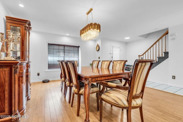 429 Rose Court, Lakewood, NJ 08701