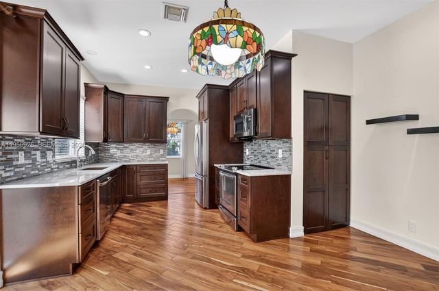 23331 Feather Palm Ct, Boca Raton, FL 33433