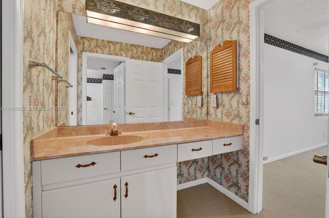 23331 Feather Palm Ct, Boca Raton, FL 33433