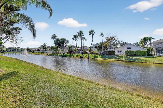 23331 Feather Palm Ct, Boca Raton, FL 33433
