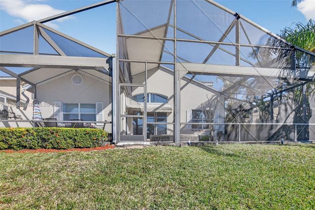 23331 Feather Palm Ct, Boca Raton, FL 33433