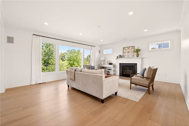 37 Turning Leaf Drive, Pittsford, NY 14534