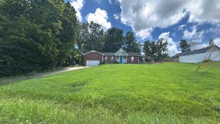 1244 Kendall Dr, Clarksville, TN 37042