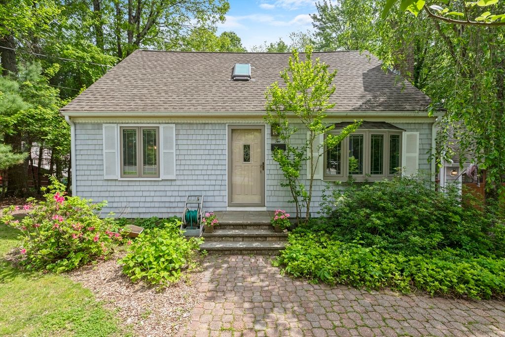 2 Rich Road, Holliston, MA 01746