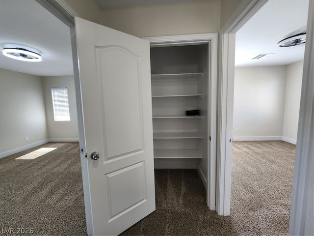 716 Sharon Hills Street, Henderson, NV 89052