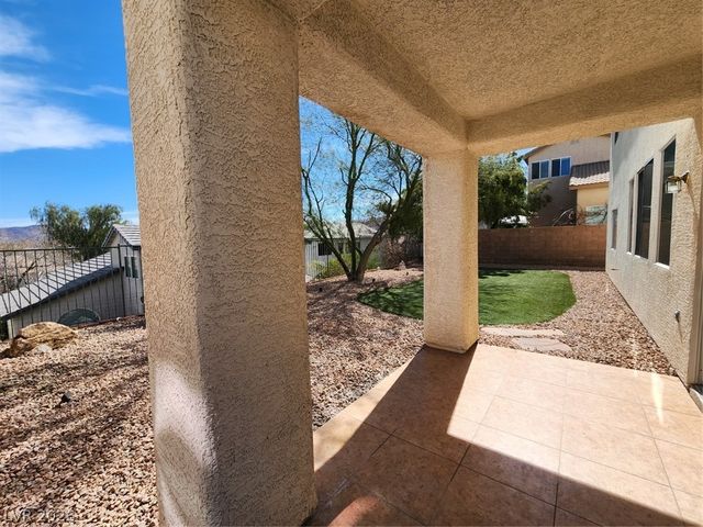 716 Sharon Hills Street, Henderson, NV 89052