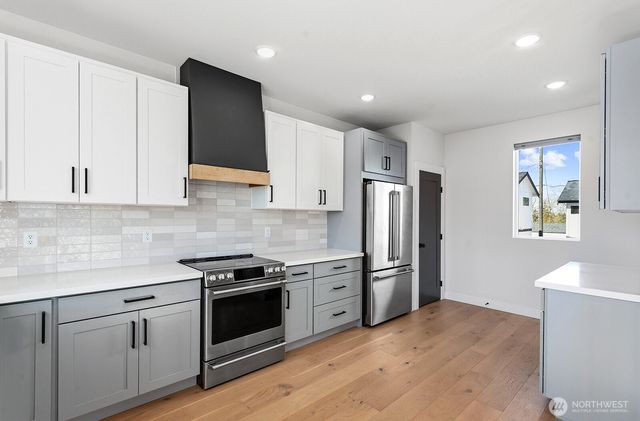 8451 18th Avenue SW, Seattle, WA 98106