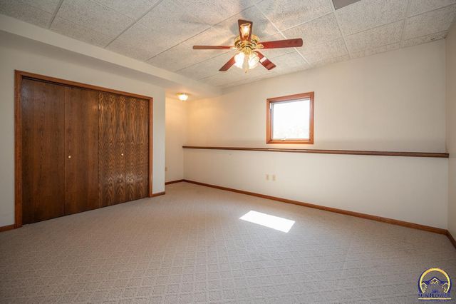 6616 NW Rochester RD, Topeka, KS 66617