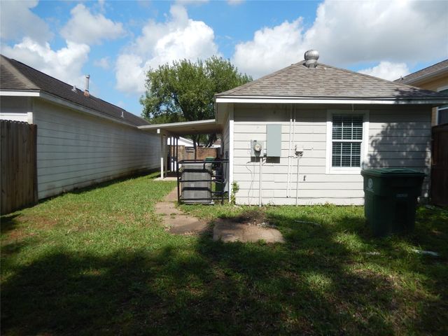 13831 Northlake Drive, Houston, TX 77049