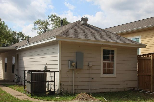13831 Northlake Drive, Houston, TX 77049