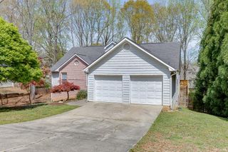 1545 Smoke Hill Drive, Hoschton, GA 30548