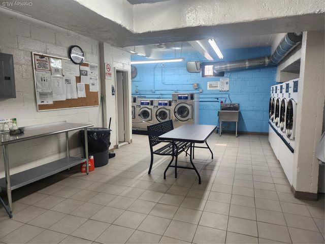 9911 60th Avenue 3E, Corona, NY 11368