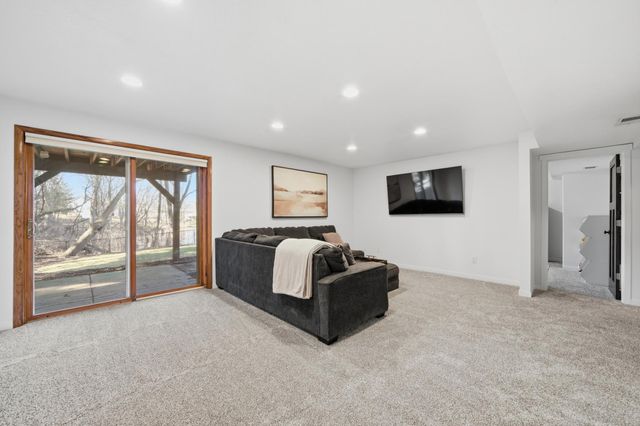 5480 W 131st Street, Savage, MN 55378