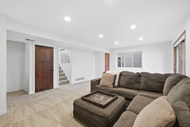 5480 W 131st Street, Savage, MN 55378