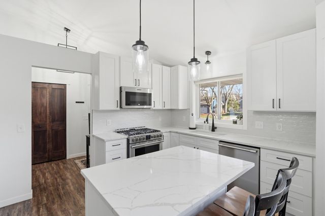 5480 W 131st Street, Savage, MN 55378