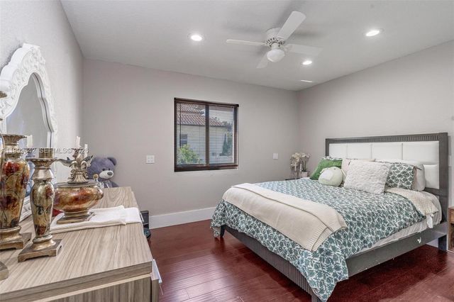 6252 NW 65th Ter, Parkland, FL 33067