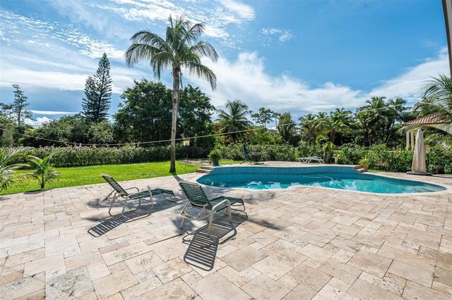 6252 NW 65th Ter, Parkland, FL 33067