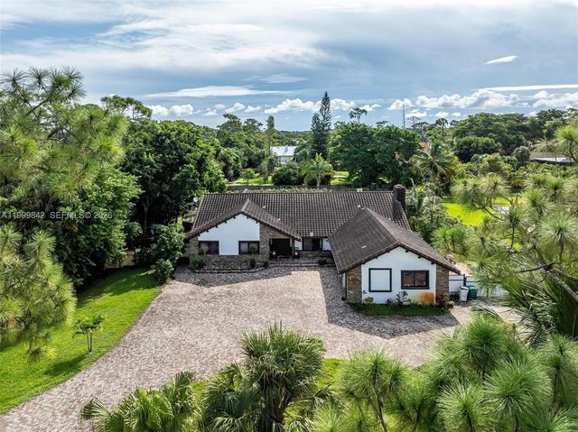 6252 NW 65th Ter, Parkland, FL 33067