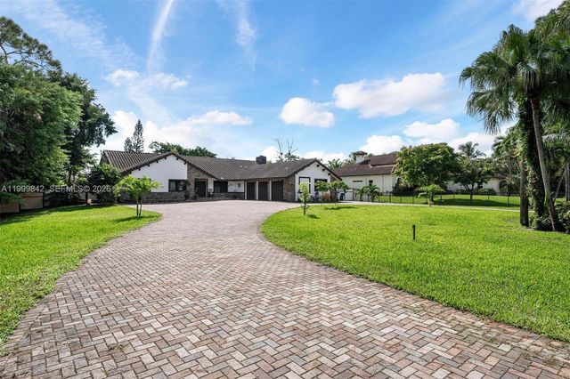 6252 NW 65th Ter, Parkland, FL 33067